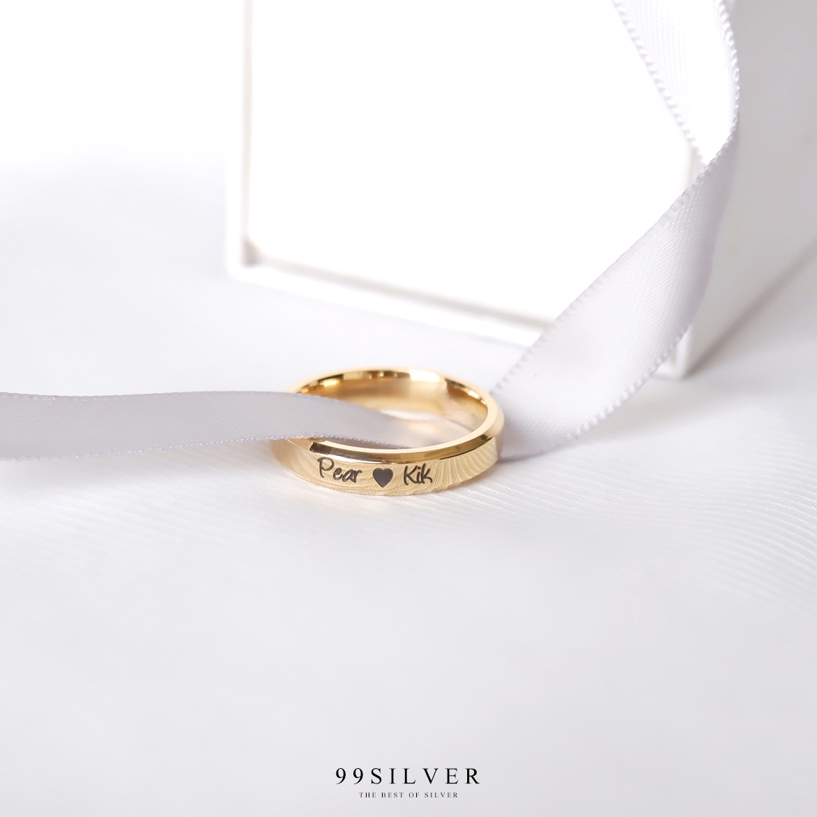 แหวนสแตนเลสขอบตัด หน้ากว้าง 4 มิลลิเมตร ตัวเรือนชุบทอง