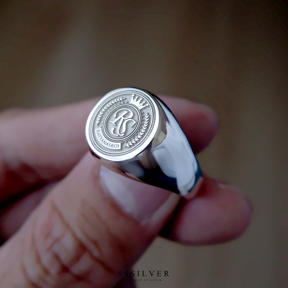 แหวน Signet Ring ออกแบบได้เองตามที่ต้องการ ตัวเรือนหน้ากลม 14x14 มิลลิเมตร