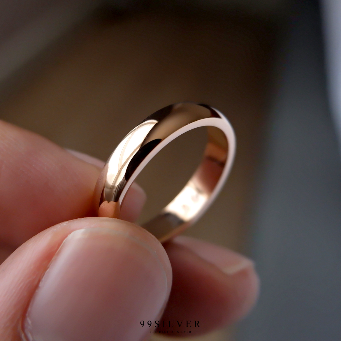 แหวนสแตนเลสแท้เคลือบพิ้งค์โกล หน้ากว้าง 4 มิลลิเมตร ผิวเงาทรงโค้ง