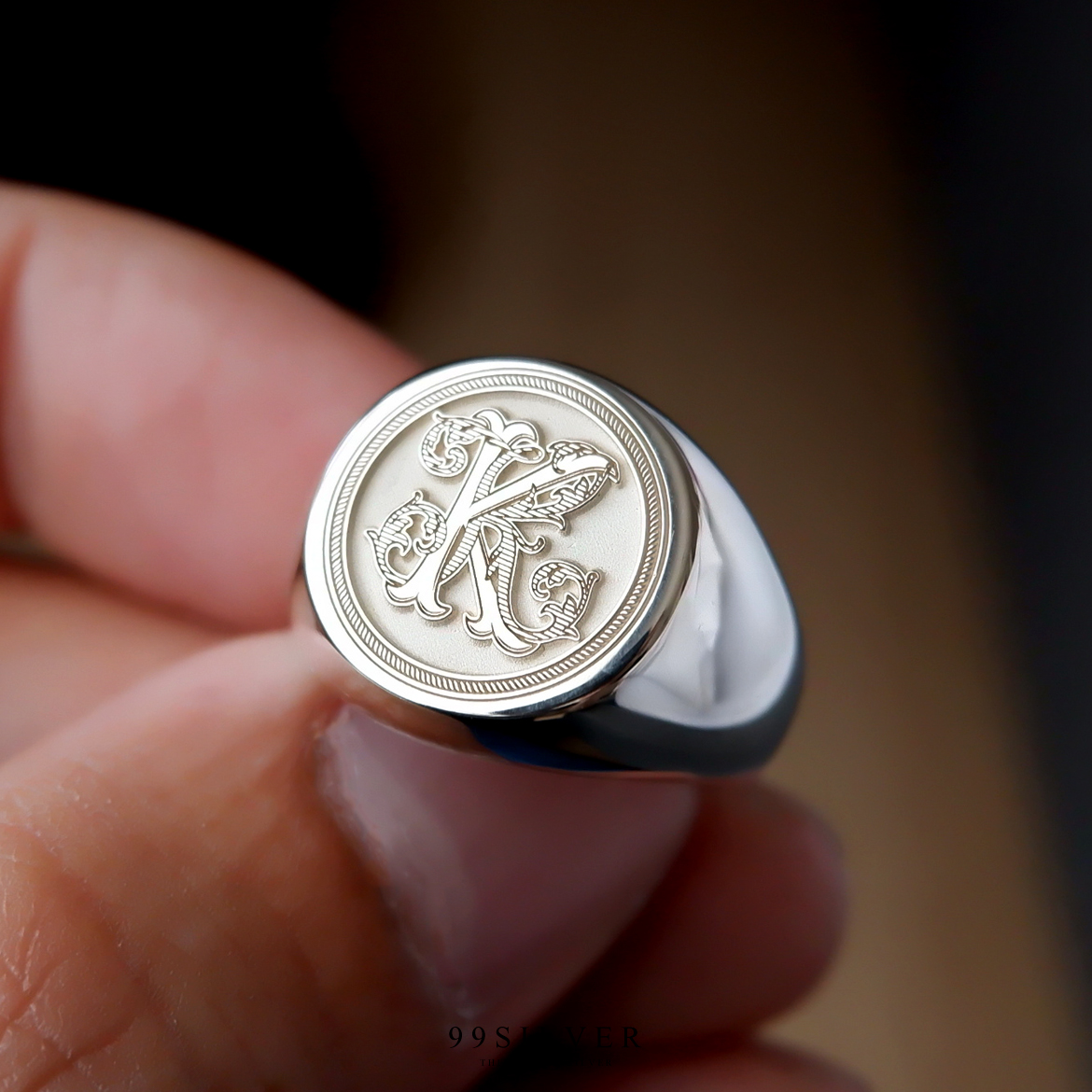 แหวน Signet Ring ออกแบบได้เองตามที่ต้องการ ตัวเรือนหน้ากลม 14x14 มิลลิเมตร