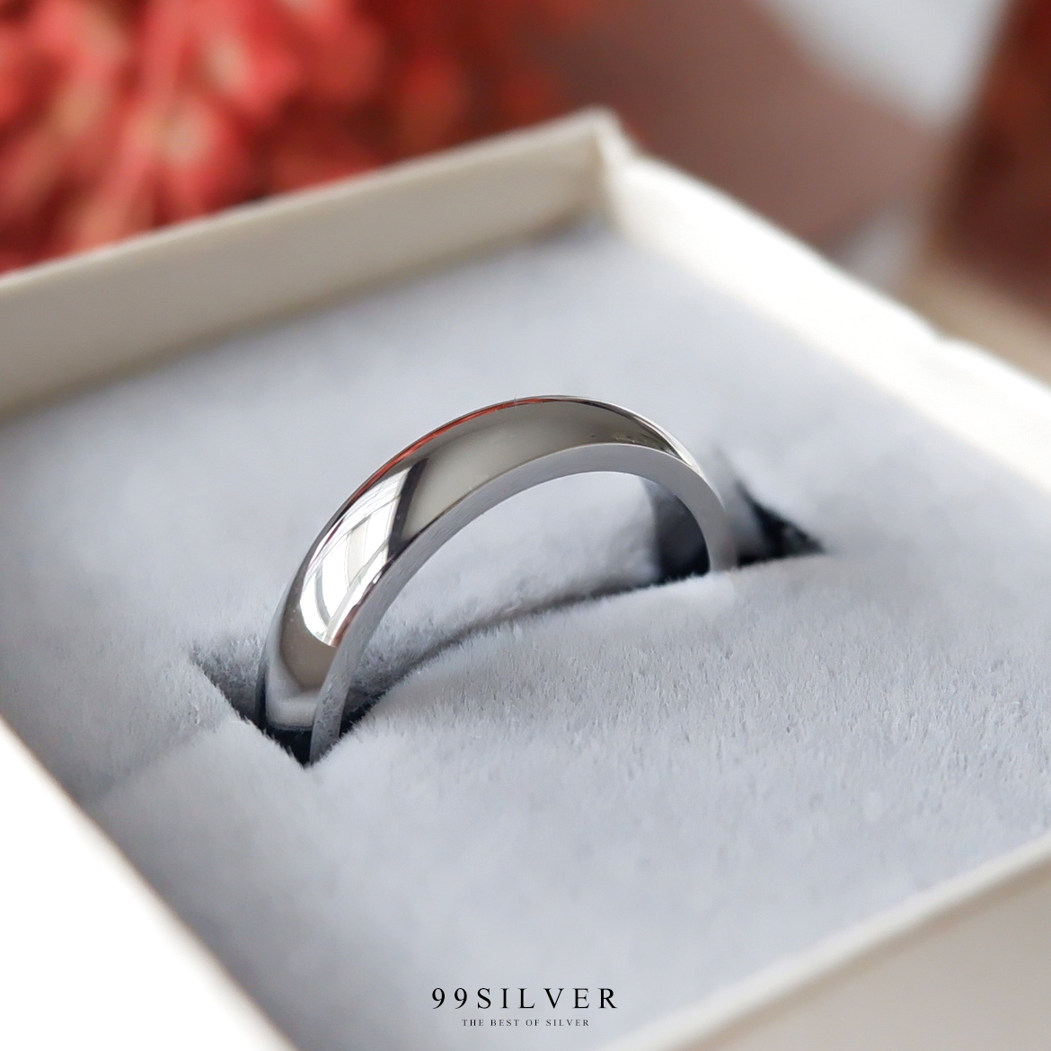 แหวนสแตนเลสแท้หน้ากว้าง 4 มิลลิเมตร ผิวเงาทรงโค้ง สลักอักษรสีดำ