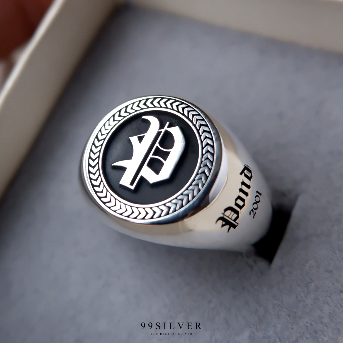 แหวน Signet Ring ออกแบบได้เองตามที่ต้องการ ตัวเรือนหน้ากลม 14x14 มิลลิเมตร