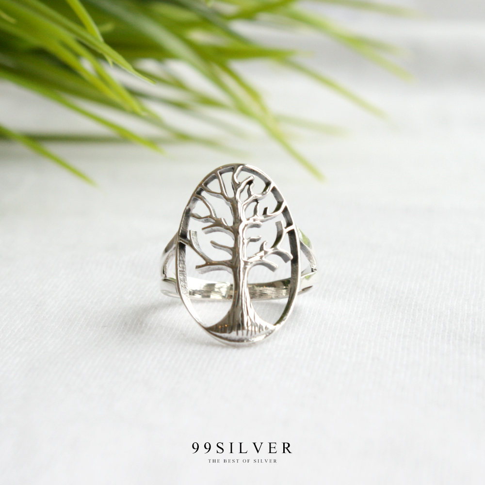 The ring of Oak tree of life แหวนต้นโอ๊คแห่งชีวิตที่ยืนยาว